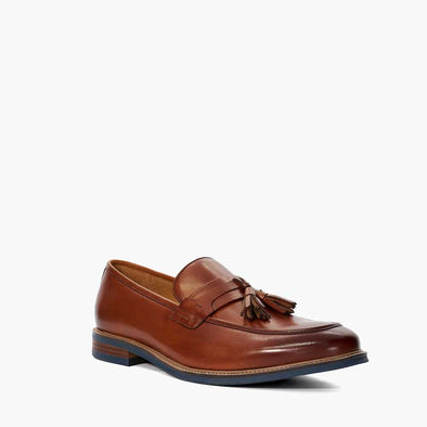 SIMLEY - TAN
Leather Contrast Sole Tassel Loafers